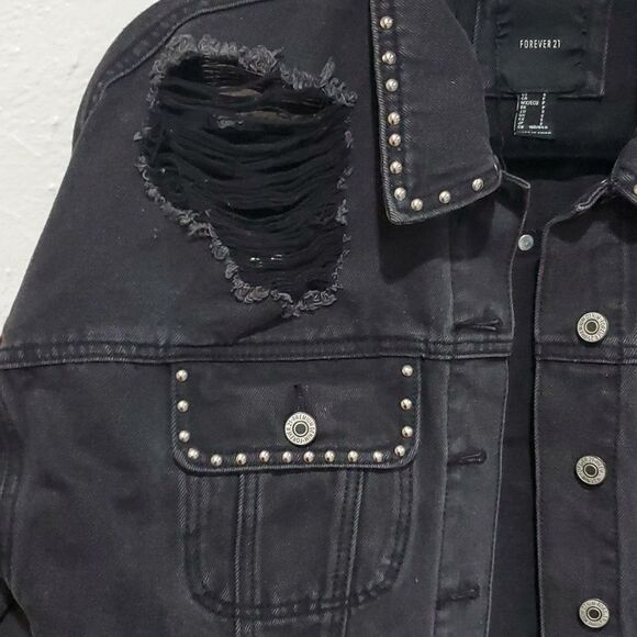Cropped Distressed & Studded Black Jean Jacket Size XS Oversized - Picture 7 of 16